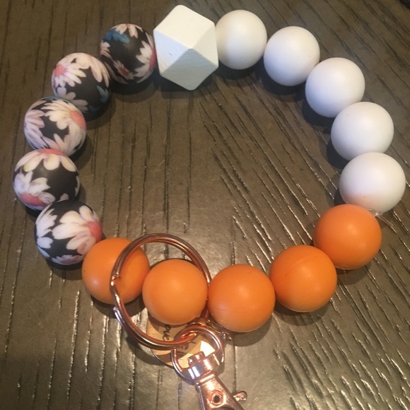 Custom-made bracelet (two)& can be converted to a key chain. Has a bible verse. - Picture 8 of 13